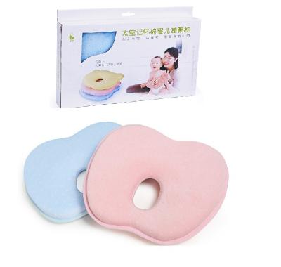 China Memory Baby Newborn Product Pillow Flat Head Anti Shaping Pillow With Memory Foam Filling for sale