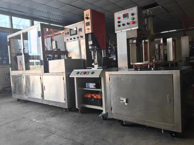 China 415 G/m2 Gable Top Cartoning Machine with PLC Control Stainless Steel 304 Construction Te koop