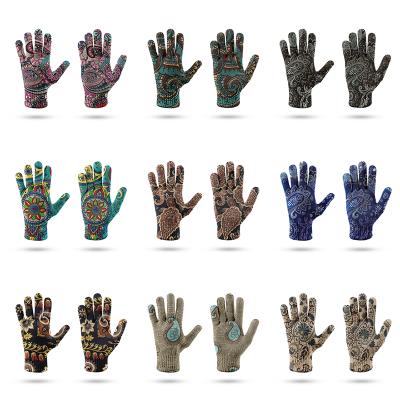 China Custom Made Ethnic Retro Style Ladies 3D Gloves Best-Selling Gloves Best-Selling Mandala Full Finger Gloves Winter Warm for sale