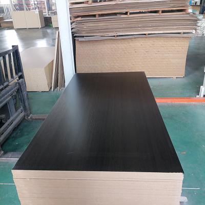 China MDF Black Moisture Proof 15 9mm DENSITY BOARD MDF 3mm HDF Melanie Laminated MDF Board High Glossy Board for sale