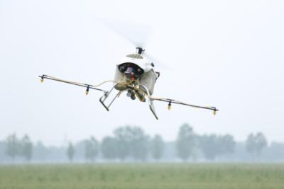 China Precision Farming Drones / Helicopter Agricultural Spraying Pesticide and Irrigation for sale