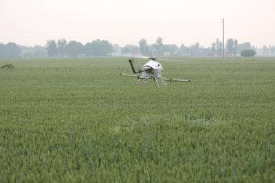 China Landwirtschaft Hohe Nutzlast RC Hubschrauber Sprühen, Unbemannte Hubschrauber Drohne zu verkaufen