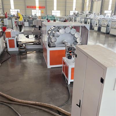 China Custom PVC Suction Hose Machine Garden reinforced Fiber PVC Pipe Maker Machine for sale