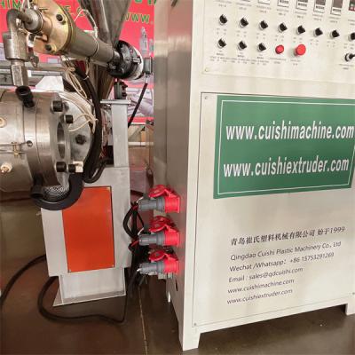 China PVC-Schlauchmaschine Extruder Gartenrohrherstellung Maschine zu verkaufen