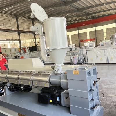 China Plastic PE/PP/PPR/HDPE/LDPE Water Electric Conduit Pipe/Tube  Extruding Making Production Line for sale