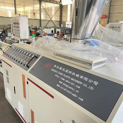 中国 自動PVC電気管管製造機械PVCプラスチックエクストルーダー精密 販売のため