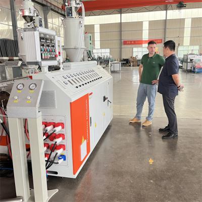 China SGS-Spiralrohr-Extrusionslinie Hochgeschwindigkeits-PE-Wallrohrmaschine zu verkaufen