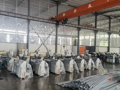 China Polymer Extrusion Warmwasserleitung Kunststoff-Schraub-Extruder mit 70 mm Schraubdurchmesser und 1000 mm Schraublänge zu verkaufen