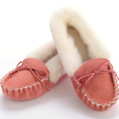 China Latest New Design Trend Design Australia Shearling Sheepskin Winter Women Men Fashionable Indoor Slippers for sale