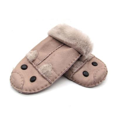 China Comfortable Patched Sheepskin Mittens Fashion Lamb Gloves Gloves Kids Winter Mittens For Kids for sale