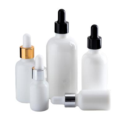 China Luxury Cosmetic10ml 20ml 30ml Glass Essential Oil Bottle Cosmetic Essential Oil Bottle Dropper Bottle for sale