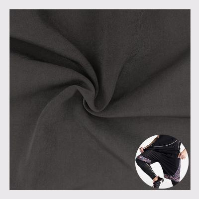 China Functional Nylon Spandex 70% Apparel Sportswear Weft Stretch Fabric Sustainable 30% Moisture-absorbent for sale