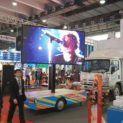 China YEESO Mobile LED Trailer For Outdoor Advertising 192mm(W)*96mm(H) for sale