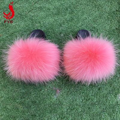 China Breathable Custom Logo Fur Purse Set Furry Raccoon Slippers Fluffy Baby Fur Slips Vendor For Women for sale