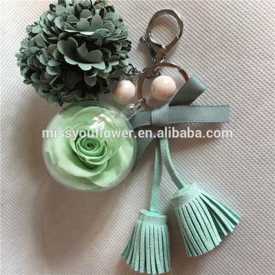 China Hanging Decoration Wholesale Handmade Preserved Roses Flower Ball Key Chain Green Color for sale