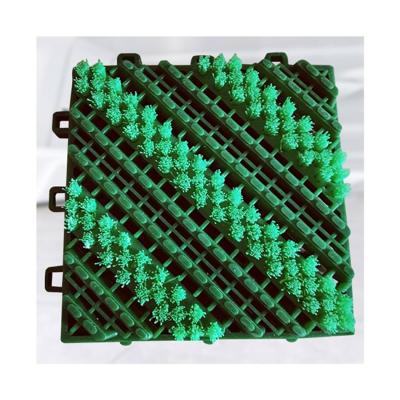 China Oriental Design Low Price Non-Slip Plastic Mat Three Quilting Brush Three In One Hydrophobic Anti-Slip Mat for sale