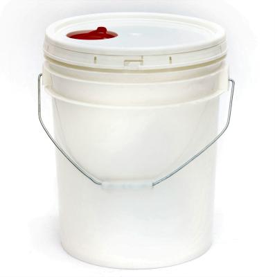 中国 Hot Sale 18L Shipping And Storage Snap Lid With Spout Pail White Bucket 販売のため