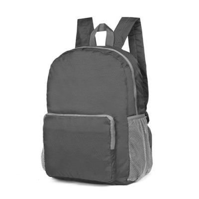 China Mochila de nylon negra impermeable plegable del deporte del adolescente del bolso de escuela de Ripstop en venta