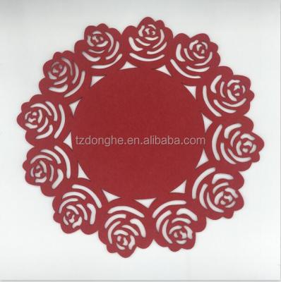 China Sustainable Hot Sales Tabletex Flower Eco-friendly Fabric 38cm Round Laser Cut Felt Place Mats for sale