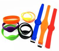 Chine Factory Price Writable Waterproof Passive NFC Bracelet RFID Silicone Wristband , RFID wristband , NFC wristband à vendre