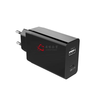 Κίνα 30W ευρο- διπλός USB Γ PD φορτιστής βουλωμάτων για τη Apple MacBook/την υπέρ ταμπλέτα 608 HP προς πώληση