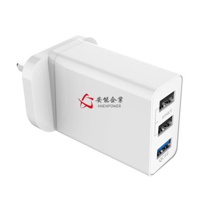 China 3 carga rápida de carga 12V1.5A 9V2A de la pared de viaje del adaptador del control de calidad 3,0 de Qualcomm del puerto en venta