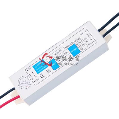 China fuente de alimentación de la prenda impermeable LED de 24V 10W IP68 IP67 para los proyectores del LED, CE ROSH de la FCC en venta