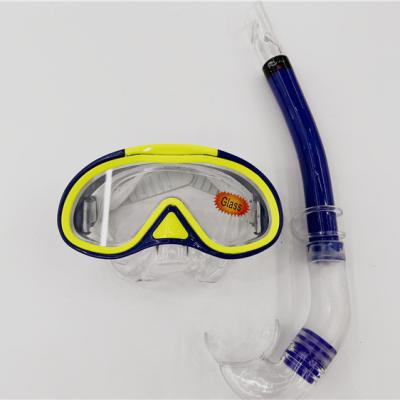 China Professional Scuba Diving Equipment Free Set Swimming Snorkeling Adult Snorkeling Mask And Snorkel Set Tempered Glasses Blast Tube for sale