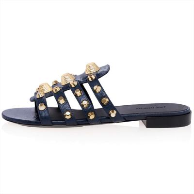 China Flat Women's Flat Sandals Studs Shoes Plus Size Slides Flats for sale