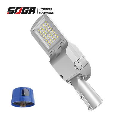 China Inventronics Driver LED Street Light With Daylight Sensor and High CRI for Pole Mount Installation en venta