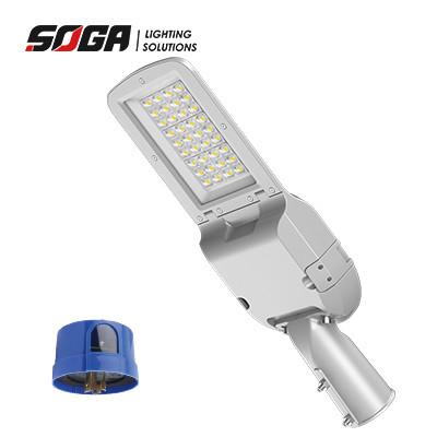 Chine Aluminum LED Parking Lot Light With >80 CRI Dimmable IP65 Rated à vendre