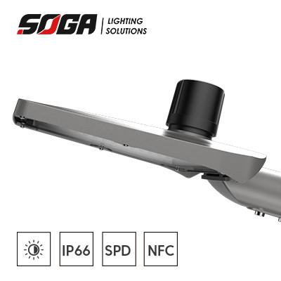 China Casas de aluminio IP65 Luz de calle LED para soluciones de iluminación exterior versátiles en venta