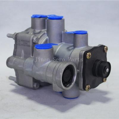 China Heavy truck type original Sinotruk Howo truck spare parts trailer control valve WG9000360525 for heavy truck parts for sale