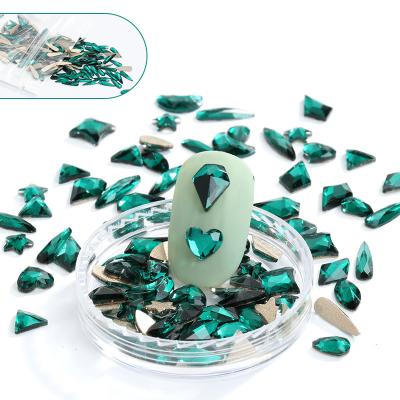 China Pointback Green Flat Bottom Diamond Rhinestones Crystal Decorated Kits For Jewelry for sale