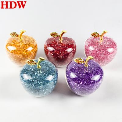 China 2021 Stunning Wholesale Europe Factory Gift Idea Crystal Apple Paperweight Filling With Rhinestones Inside For Keepsake Gift Crystal for sale