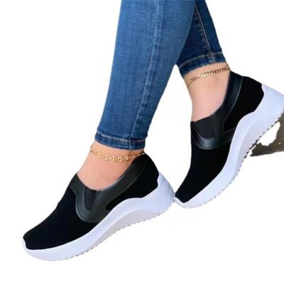 China Fashion Trend Women's Sports Shoes Breathable Ladies Casual Sneakers Sports Shoes Women Walking Style Sports Shoes For Women for sale