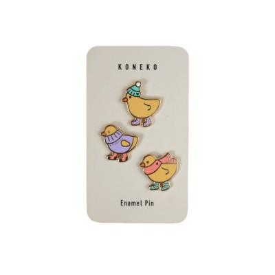 China China Certified Factory Custom Three Ducks Metal Badge Small Enamel Pin With Backing Paper Card for sale