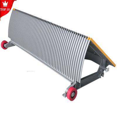 中国 High Quality Aluminum Alloy  Escalator Spare Parts Escalator Step 800/1000mm 販売のため