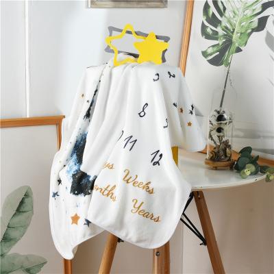 China Coral Fleece Baby Monthly Milestone Photo Cozy Blanket Manta Super Soft Blanket for sale