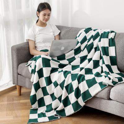 China PORTABLE Thermal Insulation Blanket For Winter Soft Plush Mink Plaid Blankets Throw Blanket for sale