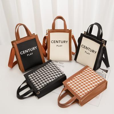 China Fashion Fashion Bags 2022 Korean Ladies Woman Is Shoulder Cross - Custom Body Bag Purse Bucket Bag for sale