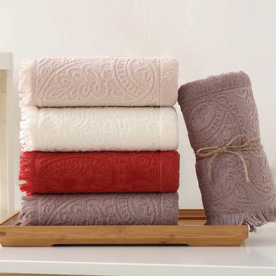 China Sustainable Wholesale Luxury Towels Egyptian Cotton Toallas Towel Hotel Plain Bath Towel for sale