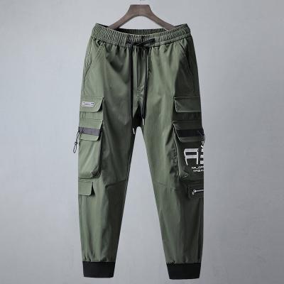 China 2022 Arrivals Anti Pilling Loose Men's Cargo Pants Quick Dry Cargo Pants for sale