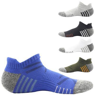 China High Quality Viable Athletic Cotton Ankle Crew Sport Booties Breathable Custom Sports Booties Running Socks Men for sale