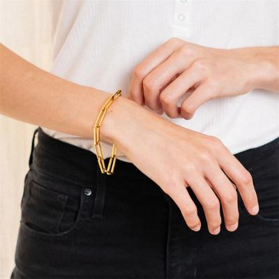 China 18k Gold Bangle Stainless Steel Chain Bracelet Vintage Non-tarnish Waterproof Jewelry Cuban Titanium Steel Wide Bracelets For Women for sale