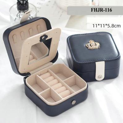 China Luxury/Delicate Hot Selling PU Leather Small Portable Jewelry Organizer Storage Jewelry Box Jewelry Case for sale