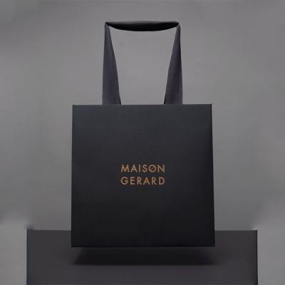 China Recyclable Custom Paper Shopping Shopping Bags With Your Own Logo for sale