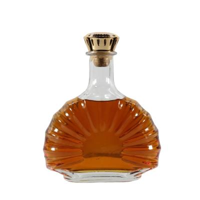 China Custom Glass Wine Bottle Whiskey Bottle 750ml Liquor Bottle For Liquor With Cap for sale