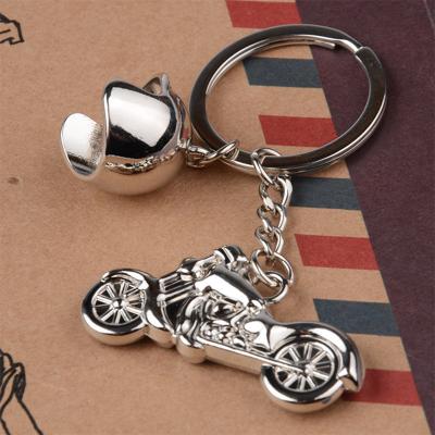 China Promotion Custom Zinc Alloy Metal Motorcycle Helmet 3d Bicycle Motocross Main Chain Holder For Car Motorcycles Lover Biker Main Chain for sale