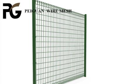 Chine Saupoudrez la barrière enduite de BRC, bureau à cylindre Mesh Fence de 2400mm à vendre